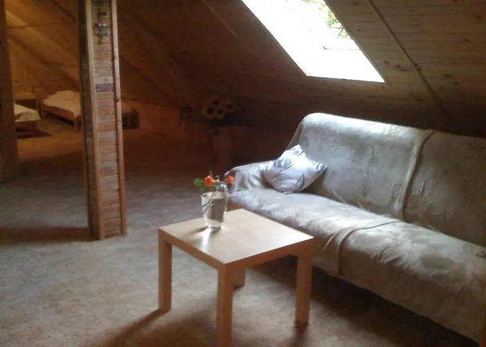 بيت خشبي Pod Lipami *