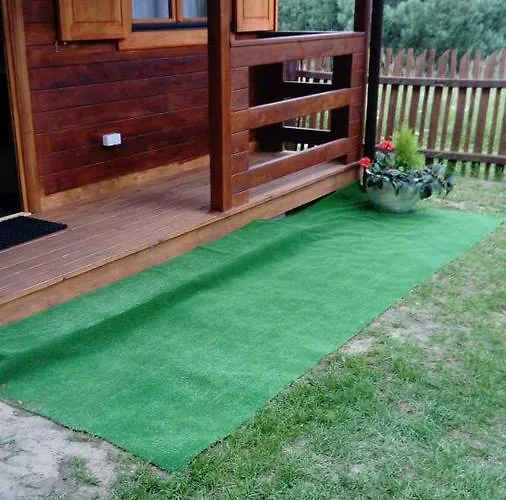 Pod Lipami بيت خشبي Junoszyno