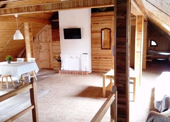 بيت خشبي Pod Lipami Junoszyno