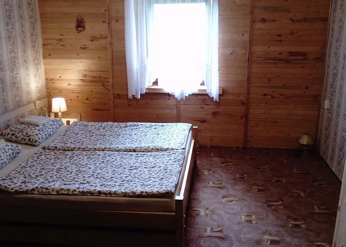 بيت خشبي Pod Lipami